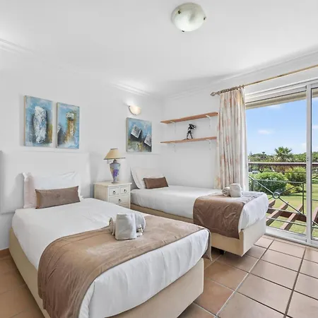 Kelle By Algarve Holidays Quarteira