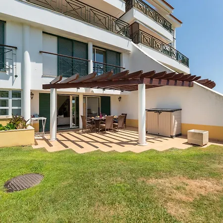 Kelle By Algarve Holidays